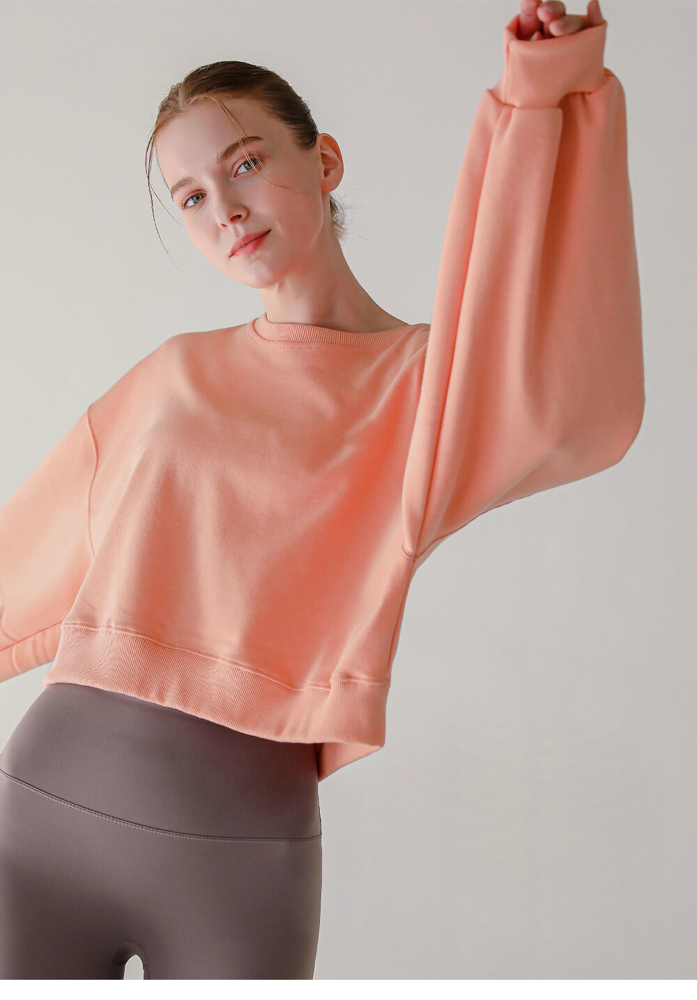 Women's Long Sleeve Round Neck Sweater