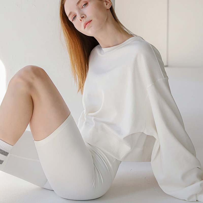 Women's Long Sleeve Round Neck Sweater