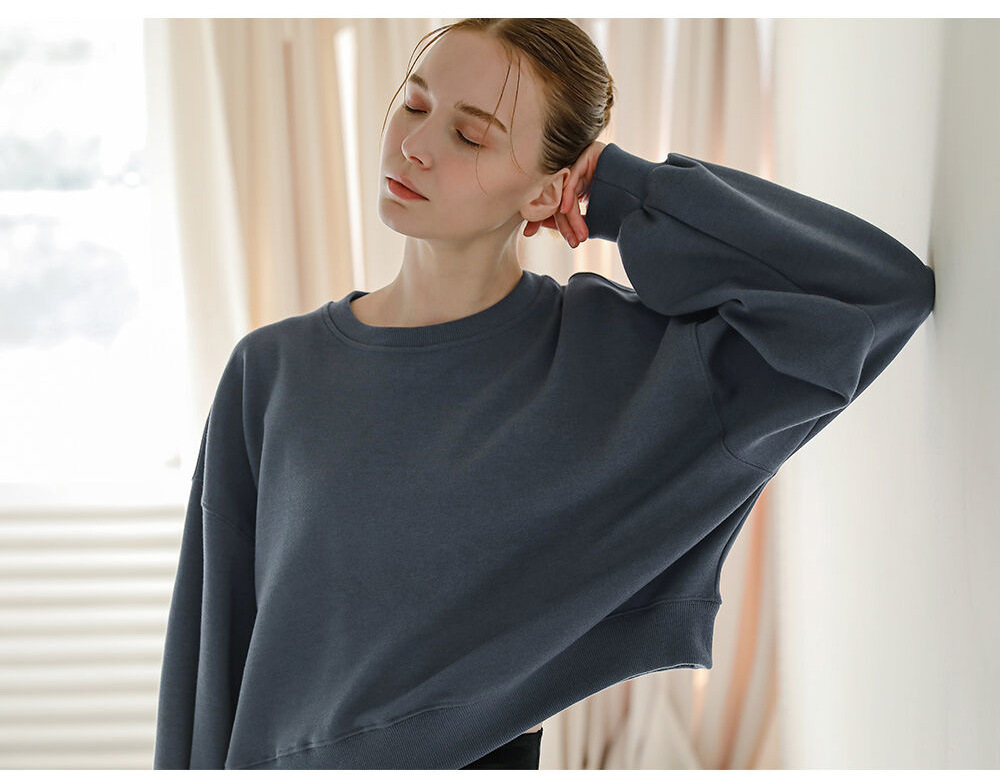 Women's Long Sleeve Round Neck Sweater